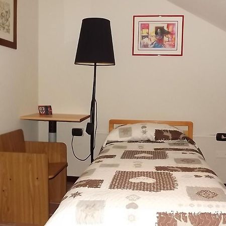 מקומר B&B I Tre Nuraghi חדר תמונה