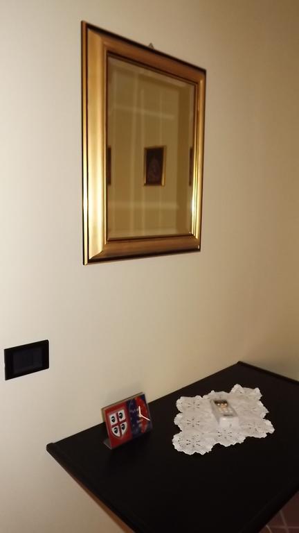 מקומר B&B I Tre Nuraghi מראה חיצוני תמונה
